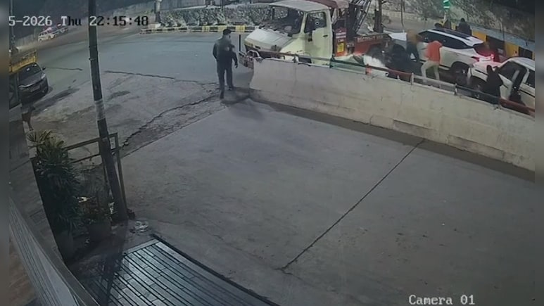 दिल्ली : 50 से ज्यादा कार चोरी में शामिल रहे गैंग को फिल्मी स्टाइल में दबोचा, देखें VIDEO