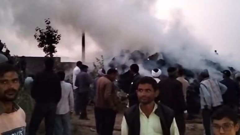 Rajasthan: गौशाला के पास 500 क्विंटल पराली में जलकर खाक, गायों के खाने के लिए प्रशासन से गुहार