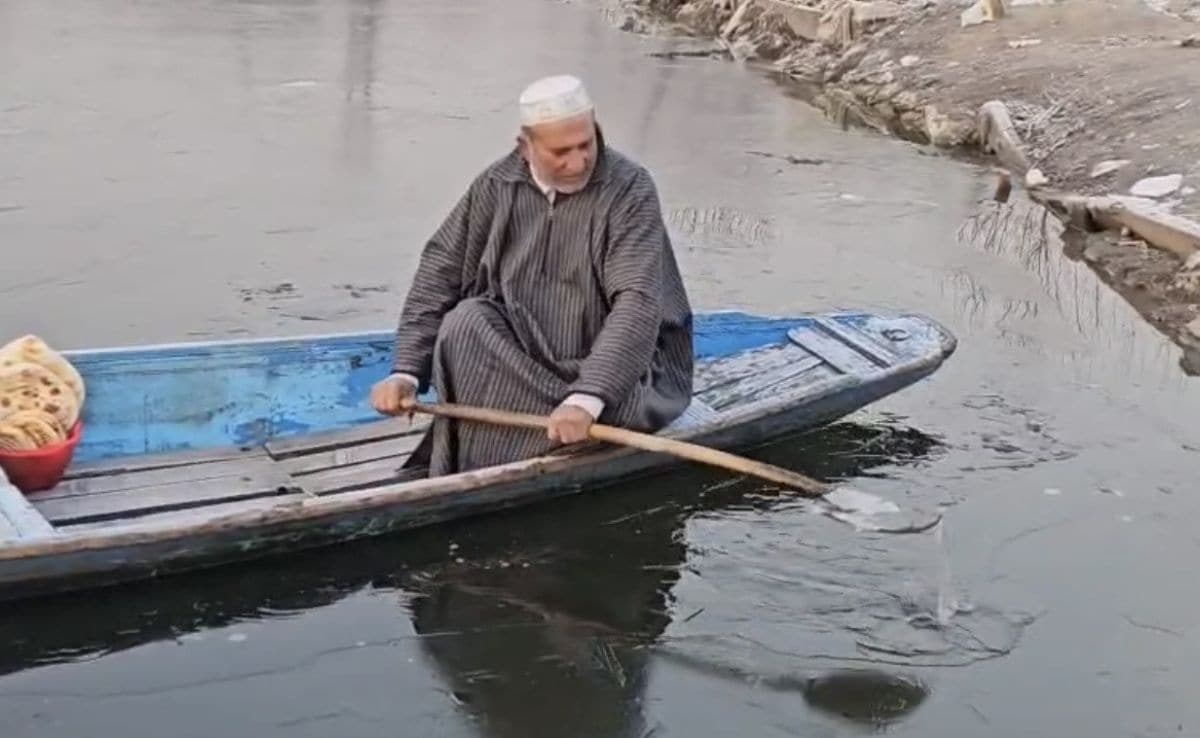 Srinagar Sees Season's Coldest Night At -6 Degrees Celsius