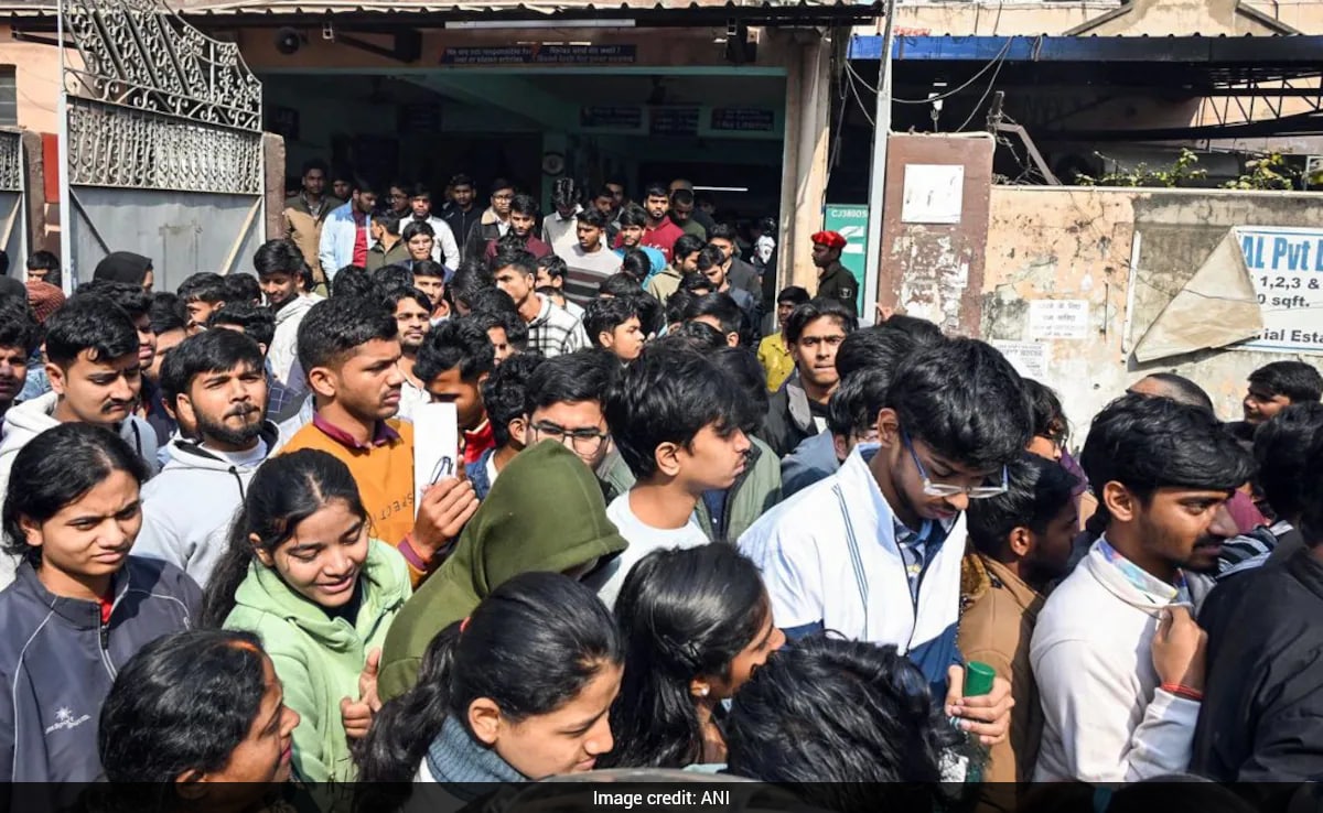 JEE Main January 28 Exam: Shift 1 Paper Moderate In Difficulty, Full Analysis Here