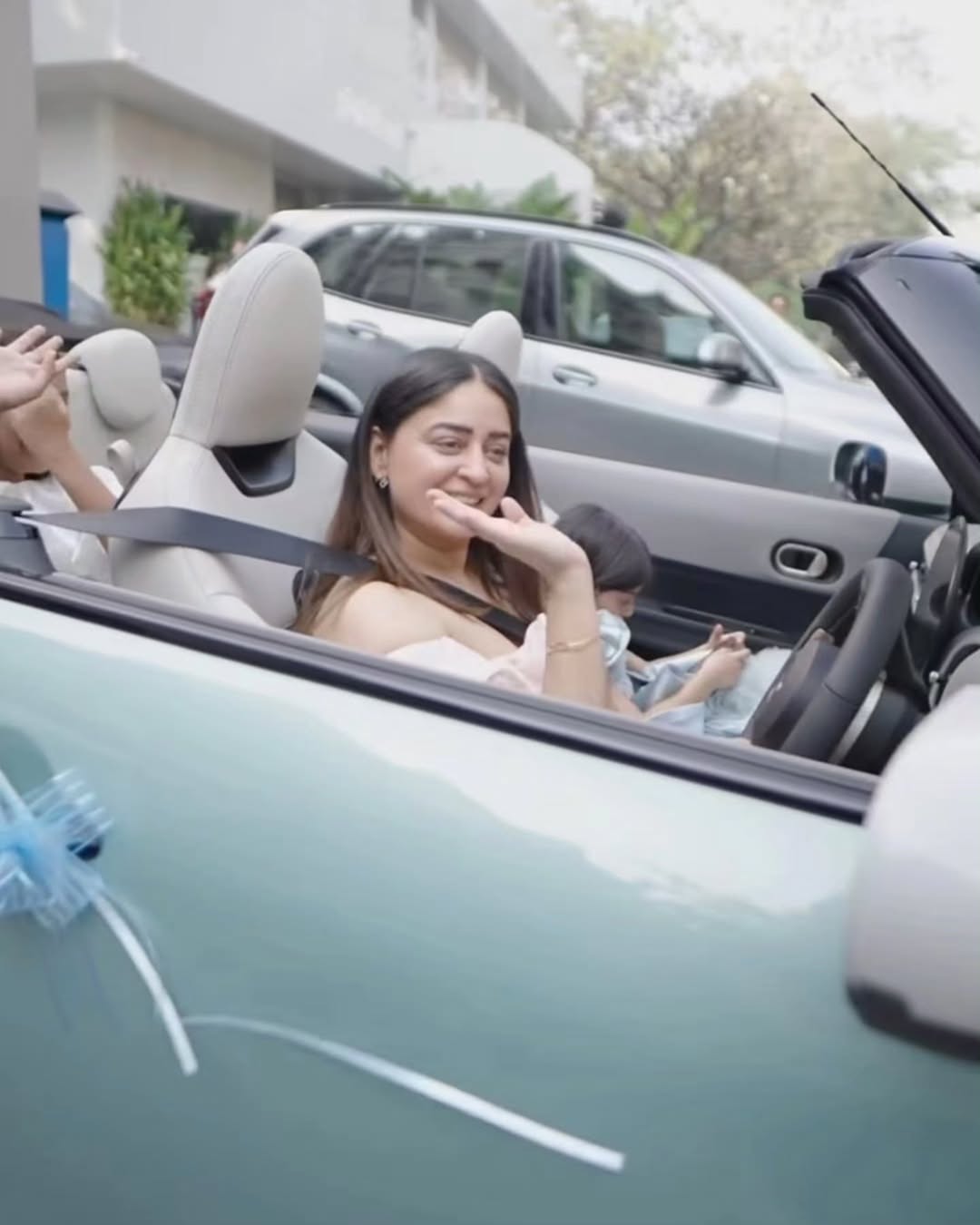तलाक के बाद माही विज ने खरीदी 50 लाख की कार, बेटी को दिया तोहफा, एक्स हस्बैंड जय भानुशाली हुए खुश