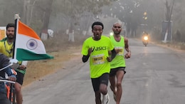 अबूझमाड़ पीस हाफ मैराथन भव्यता के साथ सम्पन्न: विदेशी मेहमानों ने दिखाया&nbsp;अपना दम, इथोपिया के धावक फिरोमोसा तो हरियाणा की मुन्नी देवी ने मारी बाजी