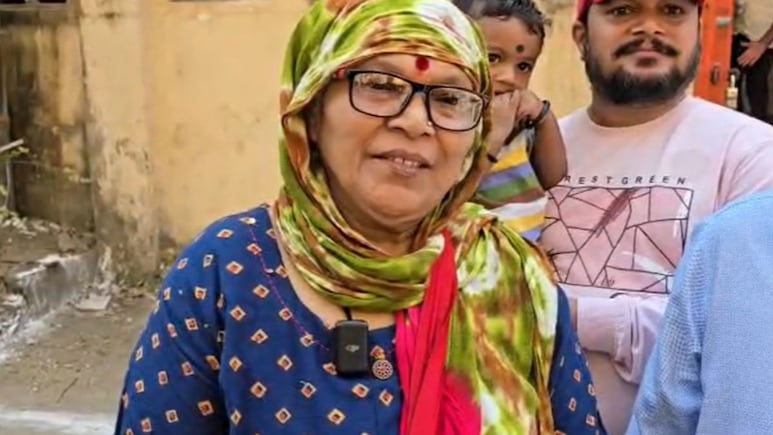 Kalyan News: उत्साहात मतदानाचा हक्क बजावण्यासाठी गेलेल्या महिलेला धक्का; नेमकं काय झालं?