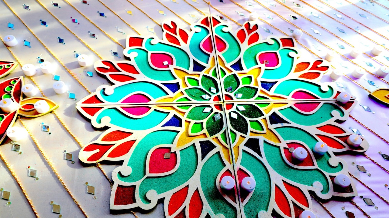 Bring Traditional and modern Makar Sankranti rangoli designs for home entrances Bring Traditional and modern Makar Sankranti rangoli designs for home entrances