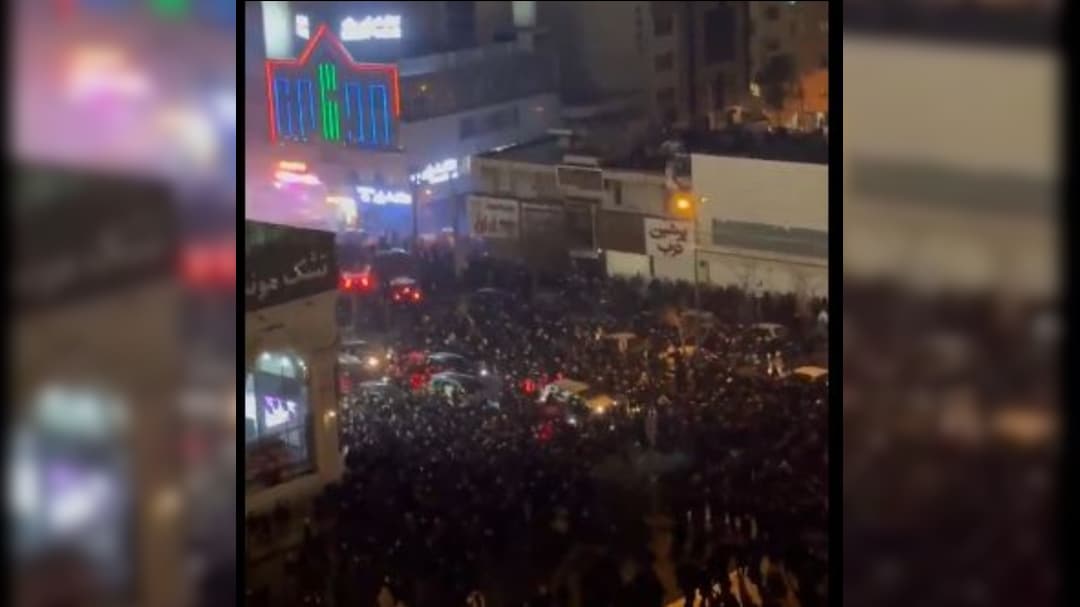 Iran Protests Live Updates: Iran Cuts Internet As Crowds Join Crown Prince-Led Protests