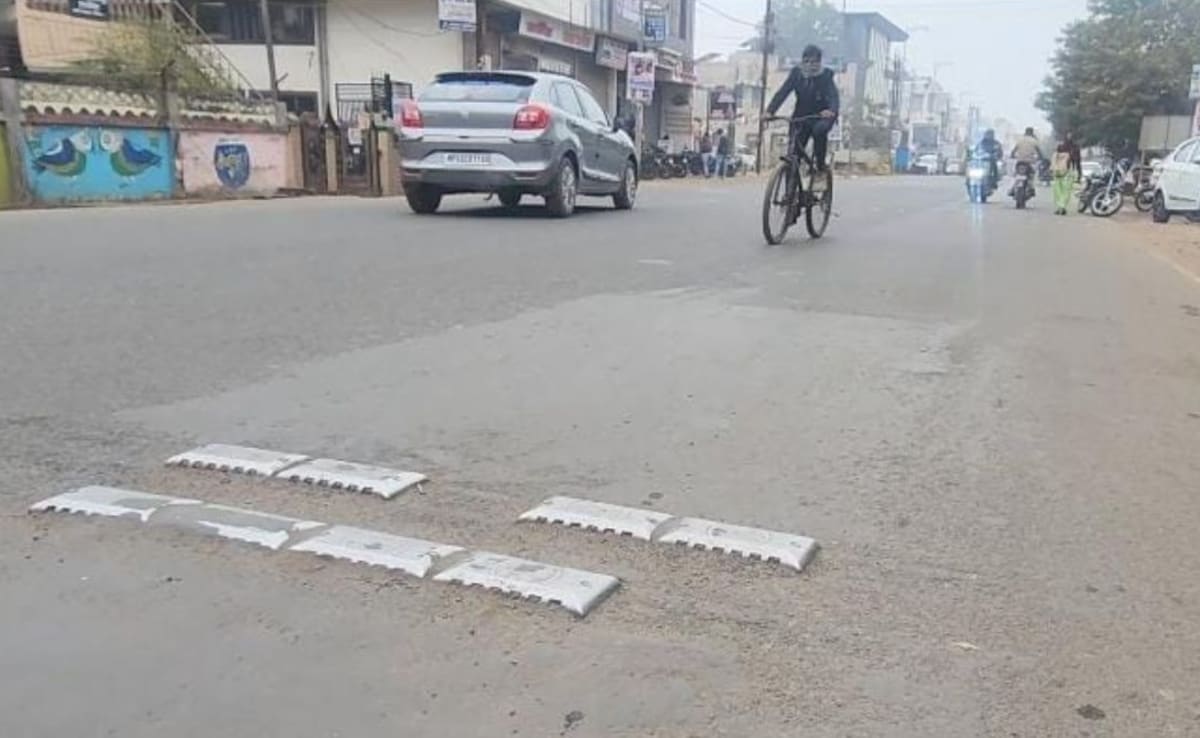 Speed Breakers Worth Lakhs Stolen Overnight in Madhya Pradesh's Vidisha