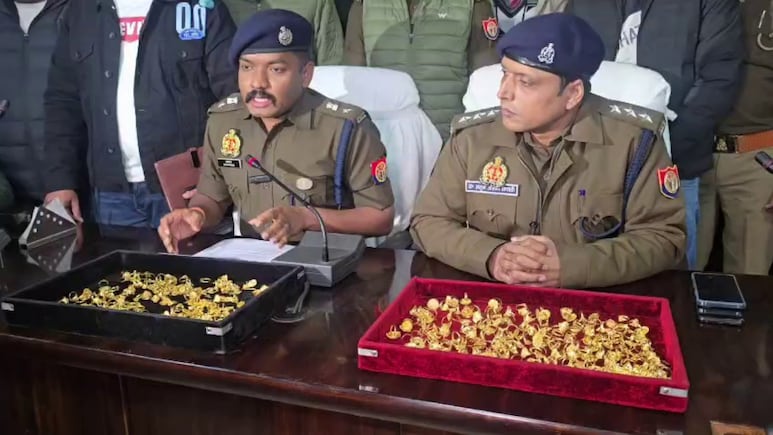 वाराणसी में सोने की सबसे बड़ी चोरी का खुलासा, केयरटेकर निकला मास्टरमाइंड, 3 करोड़ की ज्वेलरी बरामद