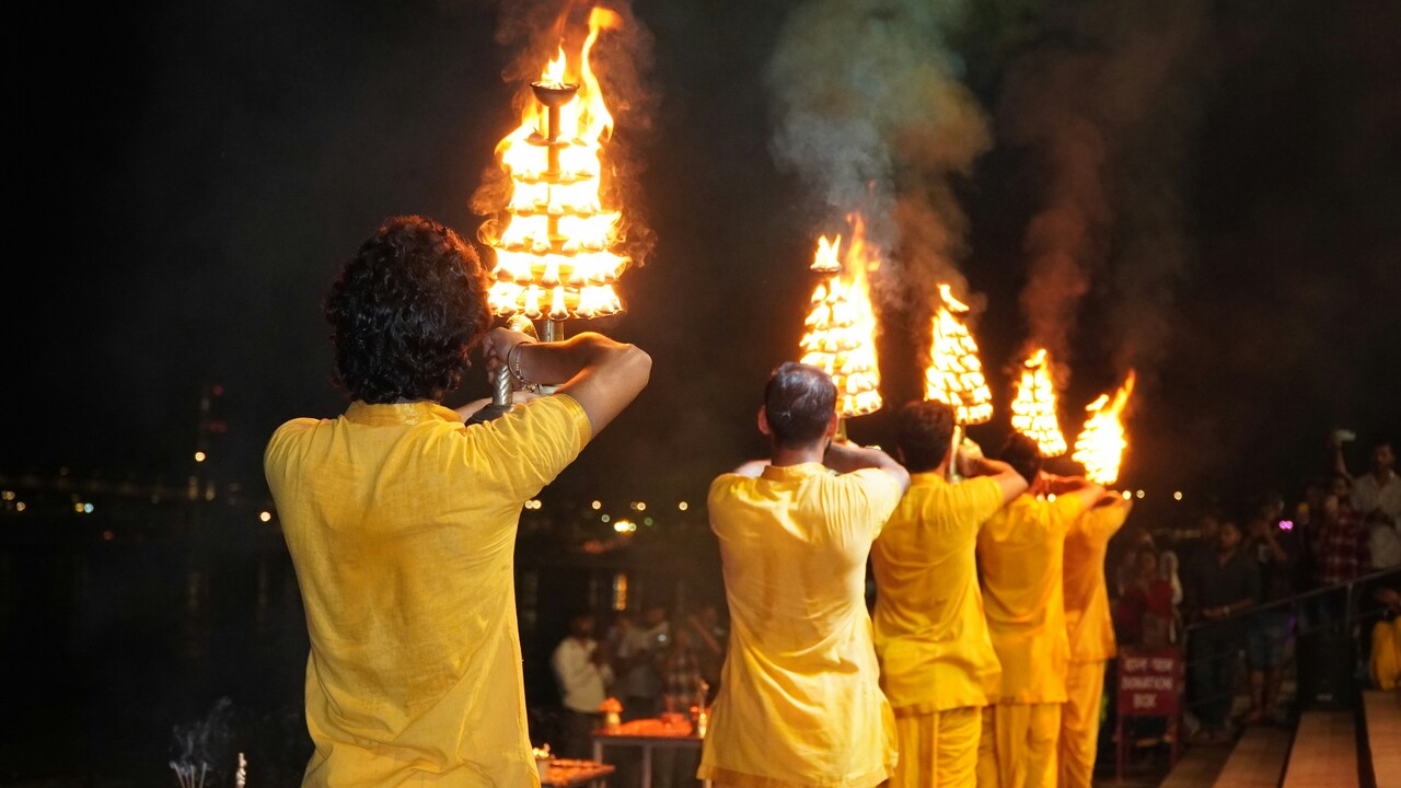 Which puja essentials do you need to complete your holy dip In Prayagraj during Magh Mela 2026?