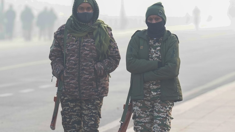 दिल्ली की ठंड ने 3 साल का रिकॉर्ड तोड़ा, 10 दिनों में 7 डिग्री लुढ़का पारा, हिमालयी हवाएं कंपकंपी बढ़ाएंगी