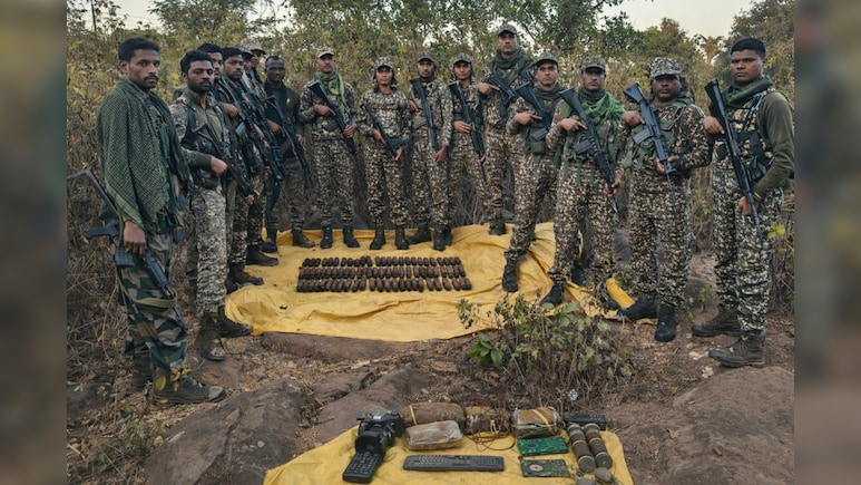 Narayanpur Naxal Operation: बड़ी नक्सल साजिश नाकाम, ITBP-DRG की कार्रवाई में बड़ी तादाद में विस्फोटक और हथियार बरामद
