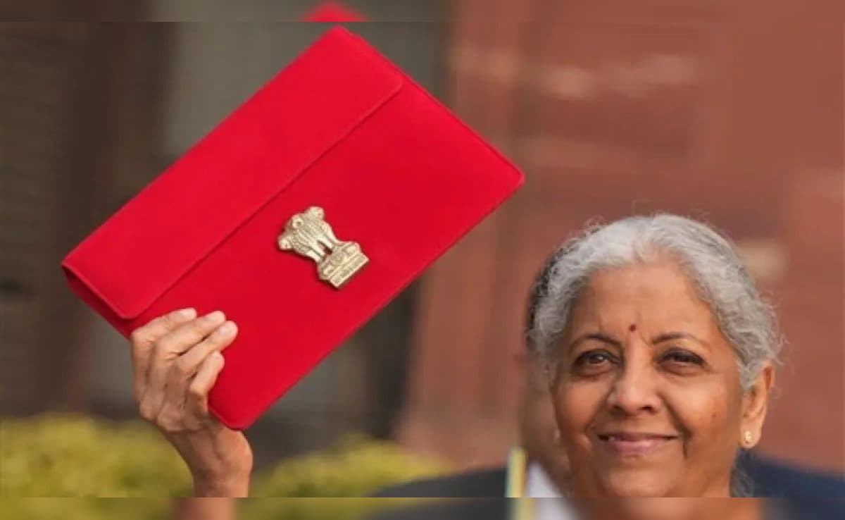 Budget 2026: बजट का लाल रंग के साथ क्या है कनेक्शन? ऐसे हुई थी शुरुआत