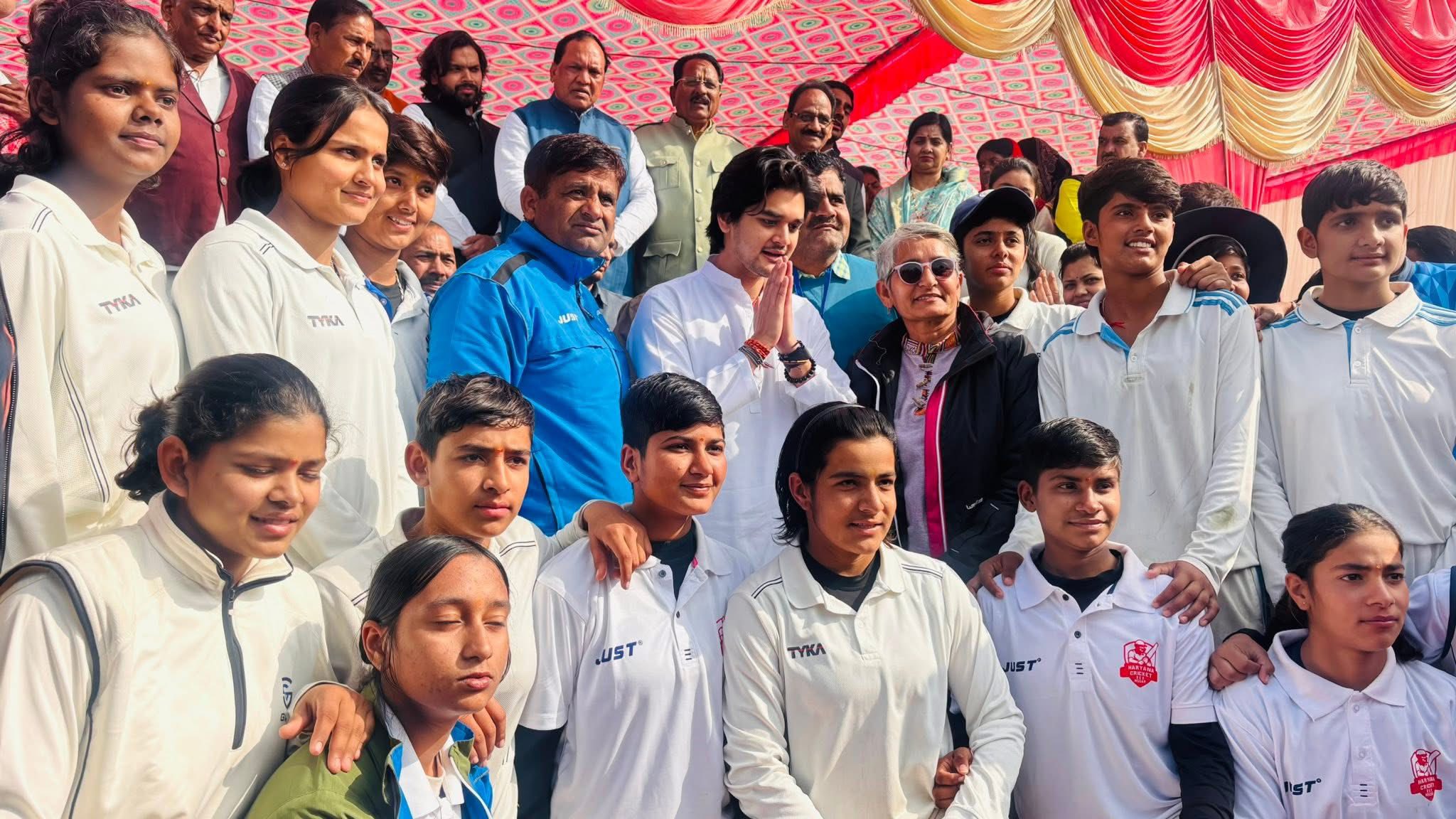 Jyotiraditya Scindia Son Maha Aryaman 