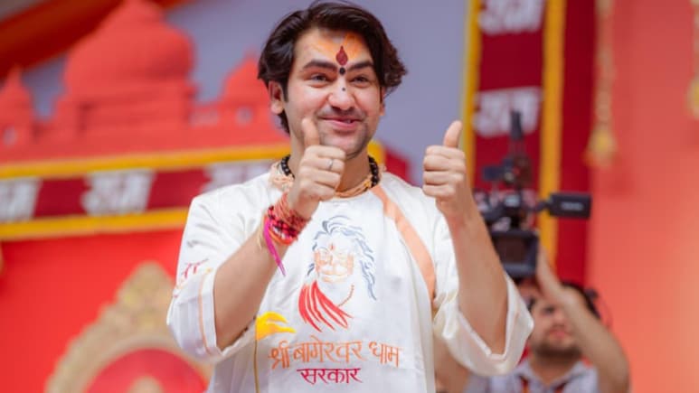 'किडनी तक बेच दूंगा...' कथा में भावुक क्यों हुए बाबा बागेश्वर धीरेंद्र शास्त्री? सरकार से भी कर दी बड़ी मांग