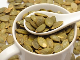 वजन घटाना हो या बाल बचाना, कद्दू के बीज करेंगे कमाल; जानिए फायदे