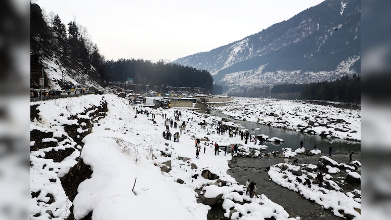 Weather Alert: दिल्ली-NCR में फिर बढ़ेगा पारा, जम्मू-कश्मीर और लद्दाख में भारी बारिश की चेतावनी