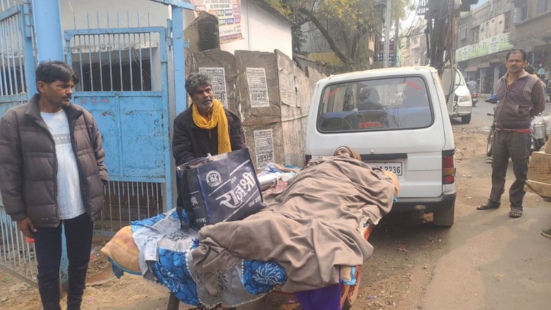 No Ambulance, Elderly Man Carries Wife On Cart In Madhya Pradesh; She Dies