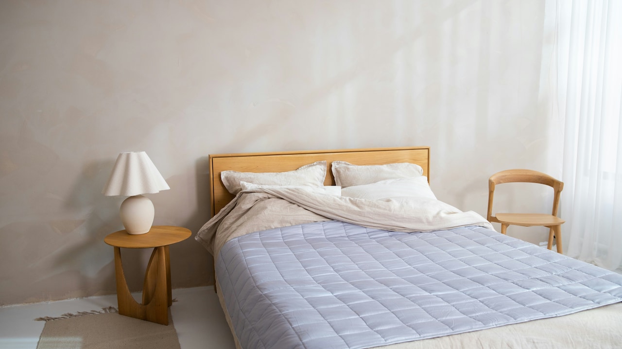 Heavy vs Lightweight Duvets: Which One Actually Works Better