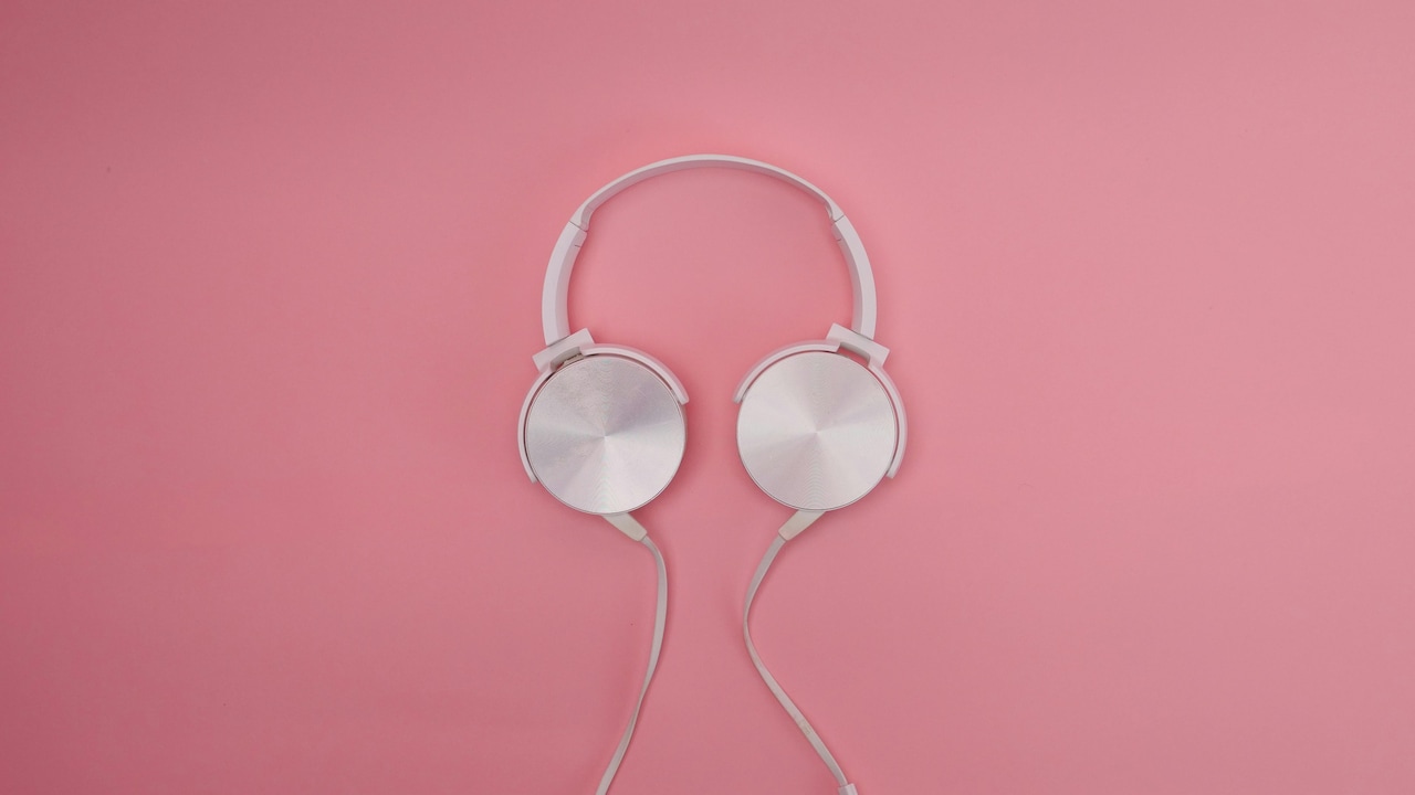 7 Wired Headphones That Dont Hurt Your Ears After Long Use 7 Wired Headphones That Dont Hurt Your Ears After Long Use