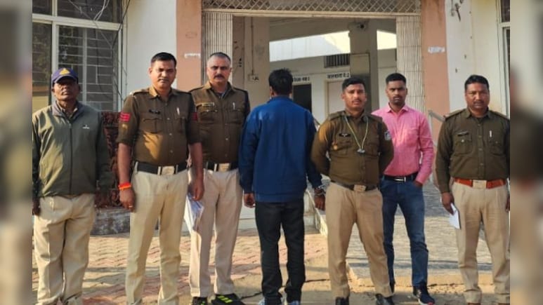 &lsquo;मोटरसाइकिल&rsquo; के दहेज के लिए हत्या! सगे भाई की शिकायत पर पुलिस ने पति‑पिता को किया गिरफ्तार