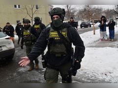 Immigrants Don't Open Doors To Federal Agents. New Policy Could Change That