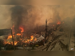 कोलकाता आग हादसे में मौत का आंकड़ा 19 तक पहुंचा, कई अब भी लापता, ममता बनर्जी ने किया मुआवजे का ऐलान