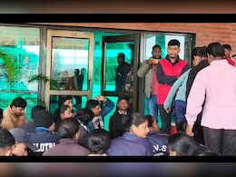 IGNTU अमरकंटक में असम के छात्र पर जानलेवा हमला, घटना के विरोध में जमकर हुआ बवाल, 5 छात्र निष्कासित