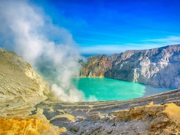 The Deadly Acid Lake In Indonesia That Can Fry You On Contact
