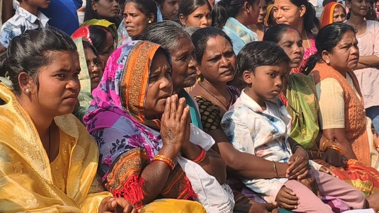 नारायणपुर: शीतला मंदिर में 'माता पहुंचानी' की धूम, देव खेलनी और आस्था का अद्भुत संगम