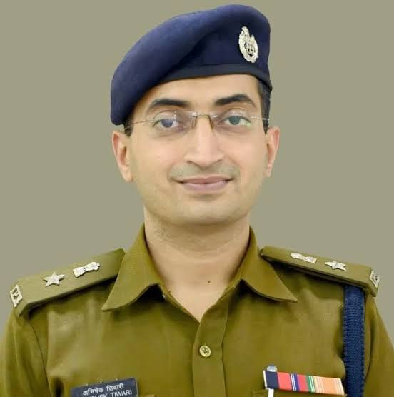IPS Abhishek Tiwari VRS IPS Abhishek Tiwari VRS