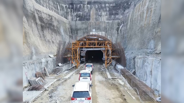 छत्तीसगढ़ को पहली 6-लेन की सौगात: रायपुर-विशाखापत्तनम इकोनॉमिक कॉरिडोर हो रहा तैयार, जानिए खासियत