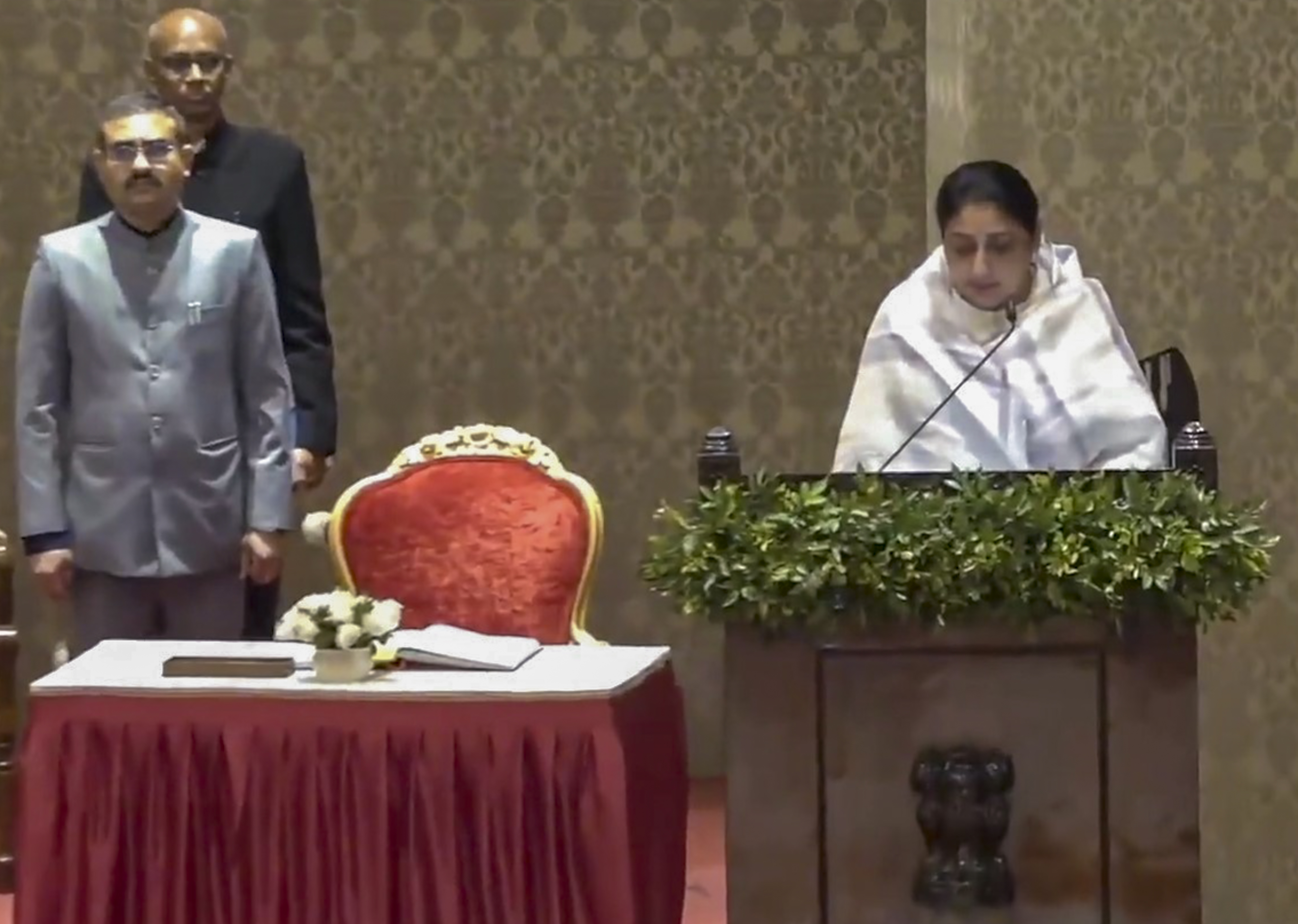 दिवंगत अजित पवार की पत्नी सुनेत्रा पवार ने ली महाराष्ट्र के डिप्टी सीएम पद की शपथ