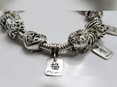 काली पड़ गई चांदी की अंगूठी और पायल? इन 3 नुस्खों से करें सफाई, मिनटों में आ जाएगी नई जैसी चमक