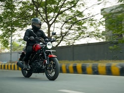 Yamaha XSR 155 Review: Retro Charm, Contemporary Power