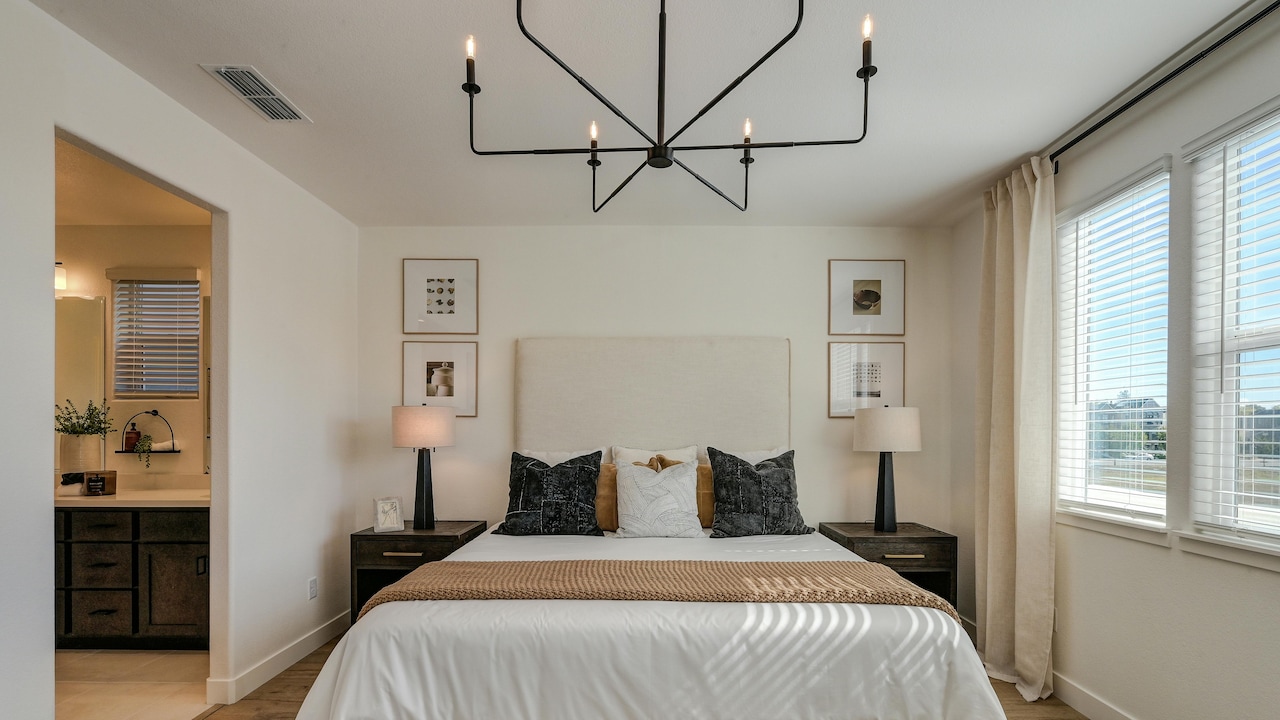 Every bedroom benefits from a thoughtful balance of style and function. Every bedroom benefits from a thoughtful balance of style and function.