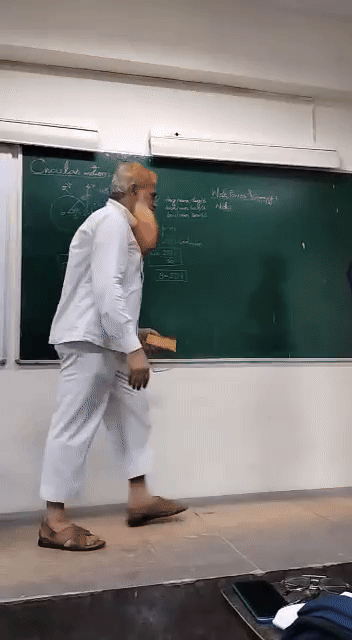 'मीणा तुम जंगली, मुस्लिमों के संस्थान में रहकर..', जामिया के प्रोफेसर पर धर्म परिवर्तन करवाने की कोशिश का आरोप