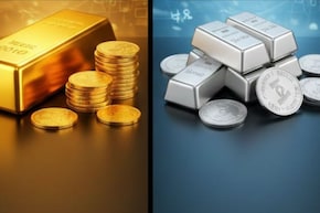 Gold vs Silver: अमेरिका-वेनेजुएला तनाव के बीच सोना खरीदें या चांदी? 2026 में कहां मिलेगा बंपर रिटर्न, जानिए एक्सपर्ट्स की राय