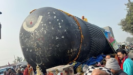 Devotees Line Up To Pray As 33-Foot, 210-Tonne Shiva Lingam Rolls Into Bihar