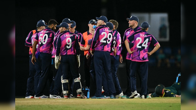 स्कॉटलैंड की टीम में पाकिस्तानी मूल का तेज गेंदबाज, क्या भारत का मिलेगा वीजा?