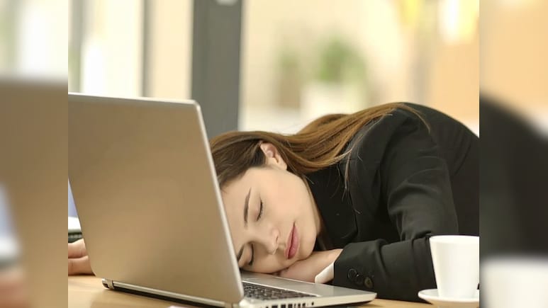 सर्दियों का आलस आपको बना सकता है बीमारियों का घर, आज से ही बदले आदत वरना होगा भारी नुकसान