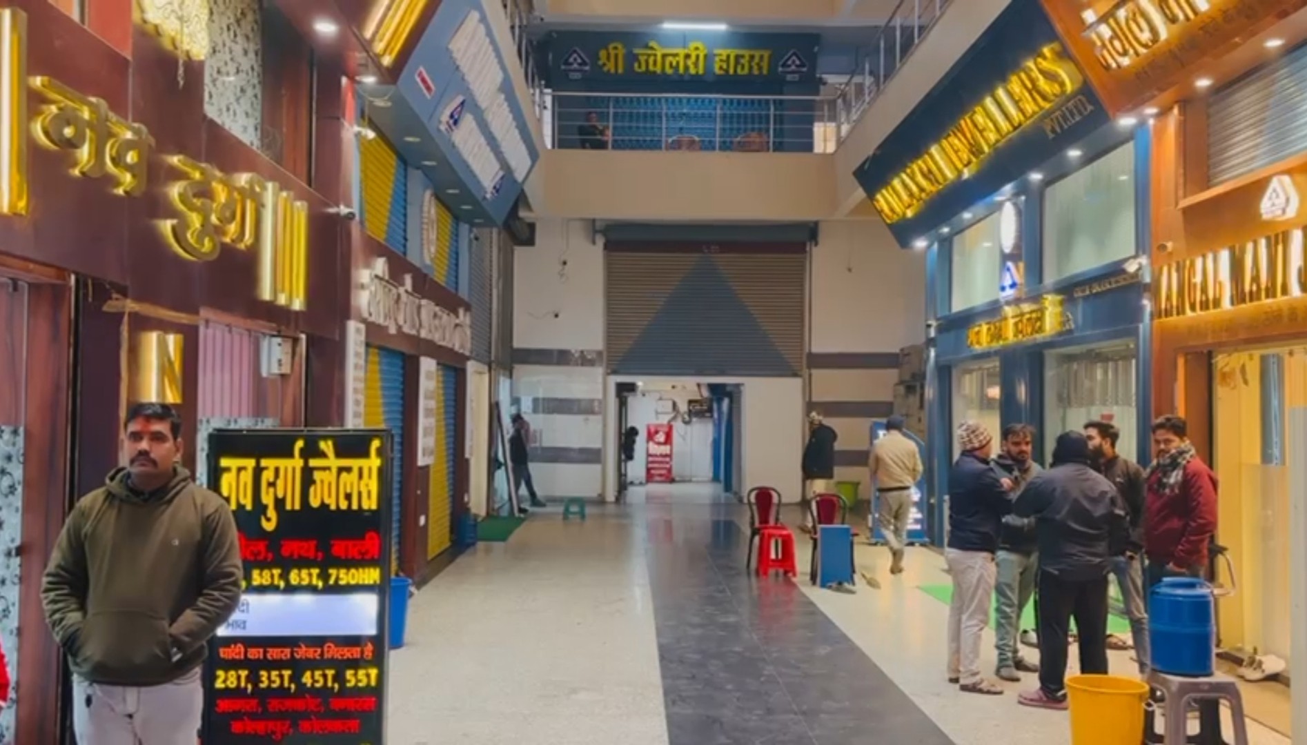 बिहार की ज्वेलरी दुकानों में हिजाब, बुर्का और घूंघट पर पाबंदी, चेहरा तो दिखना ही होगा