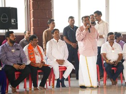 Ravindra Chavan : रविंद्र चव्हाणांनी सोडली जीन्स आणि नेसली लुंगी! सोशल मीडियावर चर्चा, पण खरं कारण झालं उघड