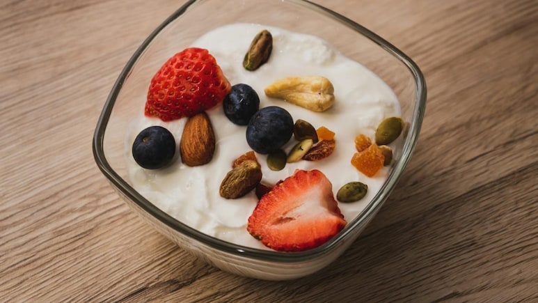 Doctor Shares Top Prebiotic And Probiotic Rich Foods For Better Digestion