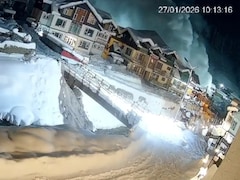 जम्मू-कश्मीर के सोनमर्ग में बड़ा हिमस्खलन, दरकते पहाड़ का VIDEO देख उड़े लोगों के होश