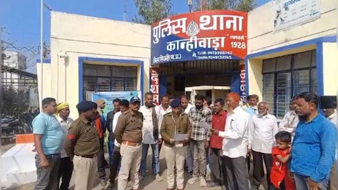 "झूठे केस में फंसाकर पिसवा दूंगा..." पानी मांगा तो SDO दे रहे धमकी,&nbsp;किसानों ने आरोप लगाकर कलेक्टर से की शिकाय