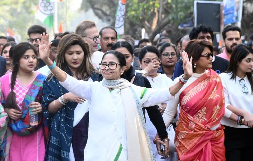 ED के छापे के खिलाफ ममता का मार्च, बोलीं - निशाना बनाओगे तो मुझे और ताकत मिलेगी