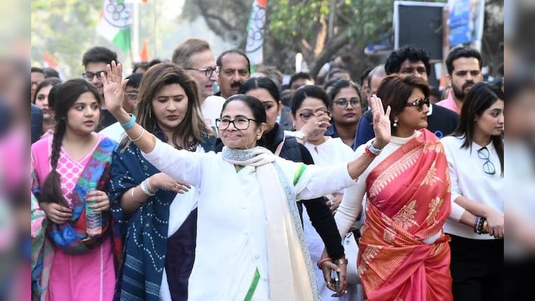 ED Raids I-PAC: ईडी के छापे के खिलाफ ममता का मार्च, बोलीं- निशाना बनाओगे तो मुझे और ताकत मिलेगी