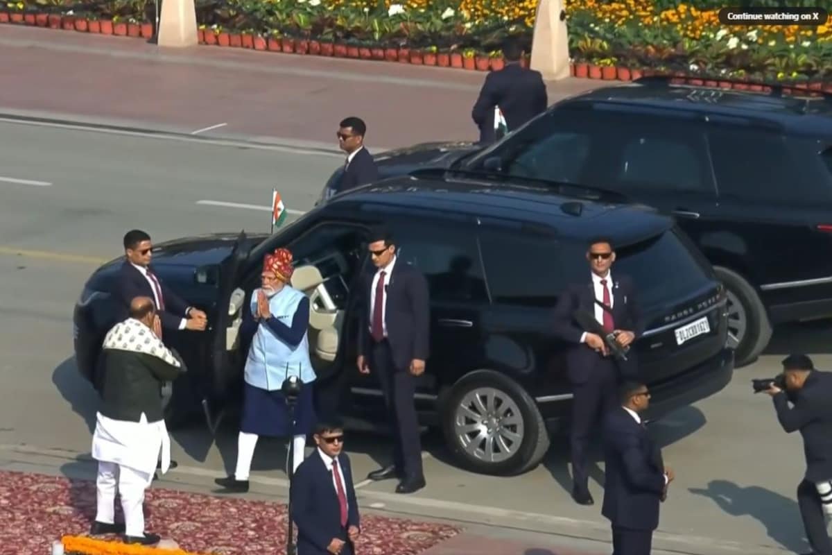 Republic Day 2026: PM Modi Arrives In Range Rover Sentinel; Here's All ...