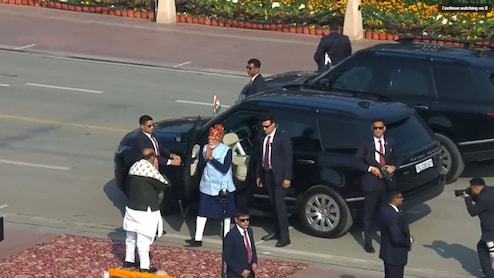 Republic Day 2026: PM मोदी की Range Rover Sentinel ने खींचा सबका ध्यान, जानें क्यों है यह दुनिया की सबसे सेफ कार