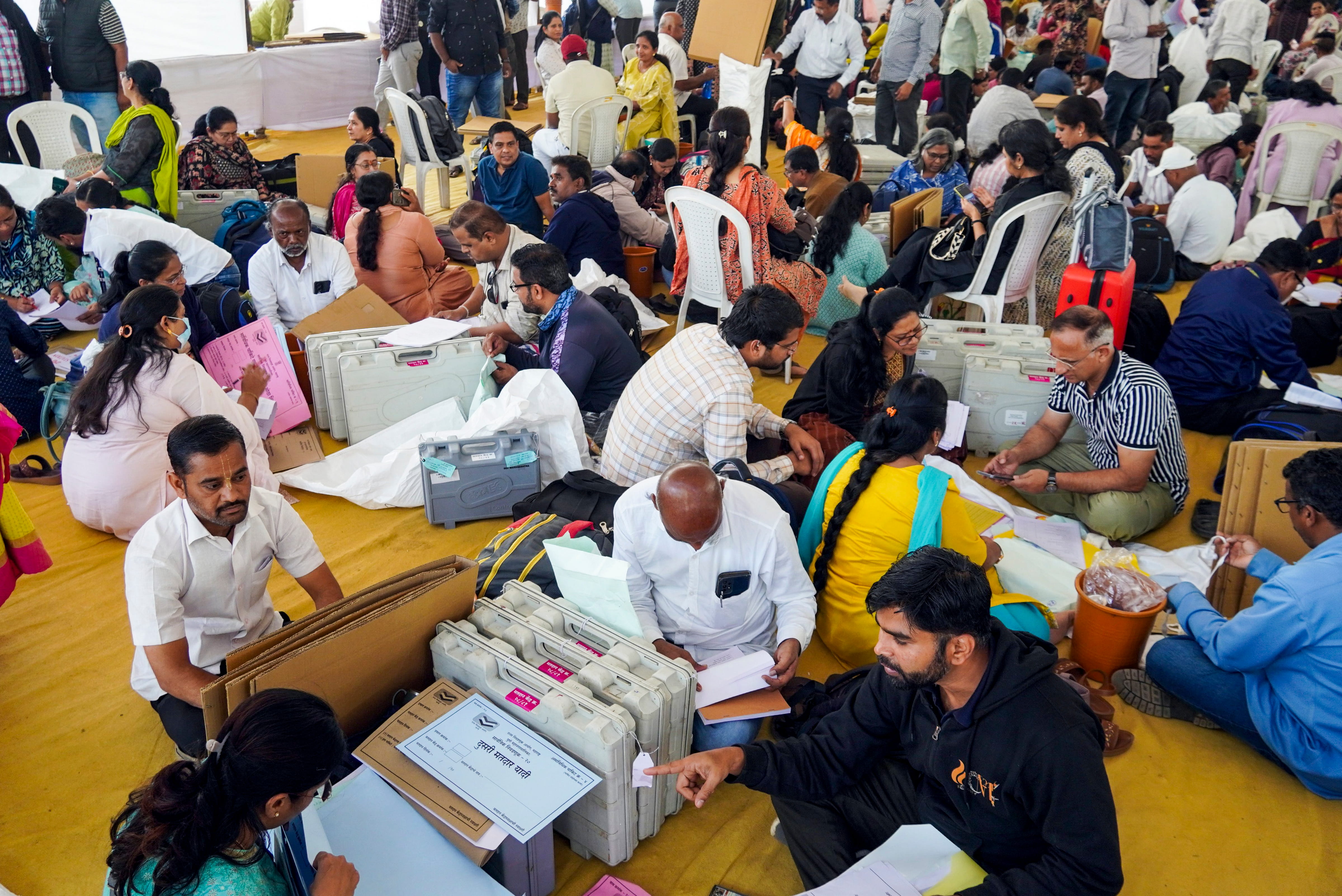 Thackerays vs BJP-Sena vs NCP As Mumbai Votes In 1st Civic Polls Since 2017