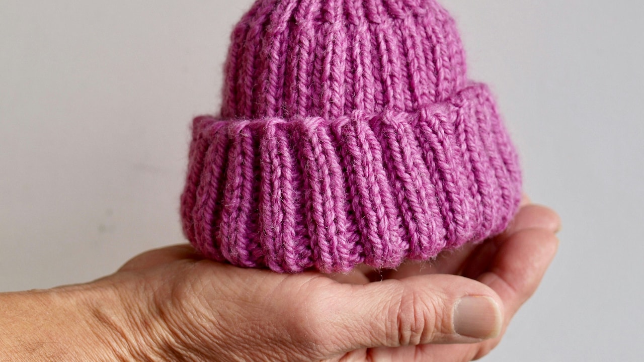 Beanies Vs Berets: Which One Suits Your Face And Weather